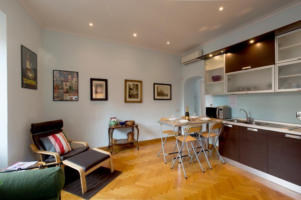 Holidays Banchi Vecchi Apartment Рим Экстерьер фото