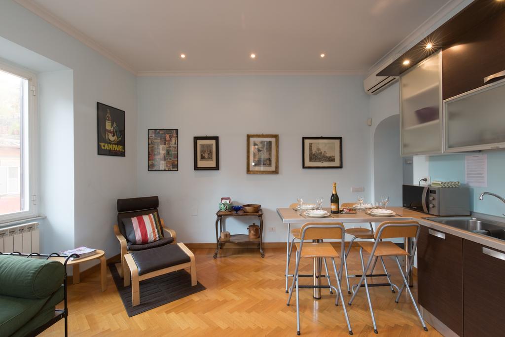 Holidays Banchi Vecchi Apartment Рим Номер фото