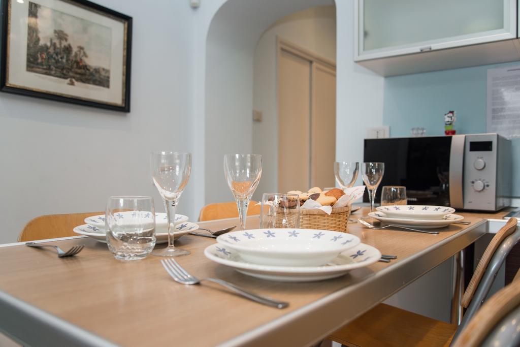 Holidays Banchi Vecchi Apartment Рим Экстерьер фото