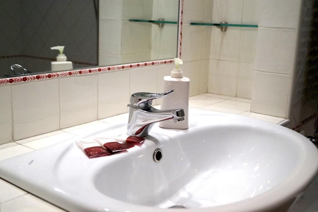 Holidays Banchi Vecchi Apartment Рим Экстерьер фото